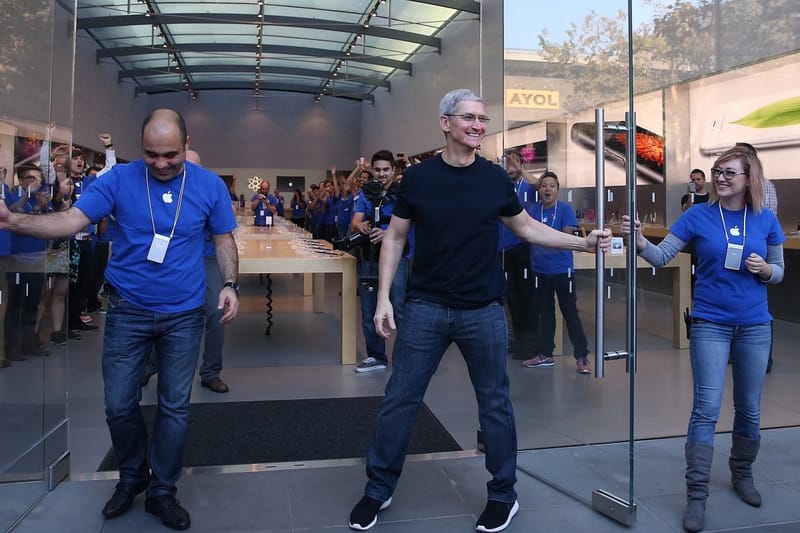 盤點科技巨頭的時尚偏好－Silicon Valley 的 CEO 們日常都著用哪些球鞋？