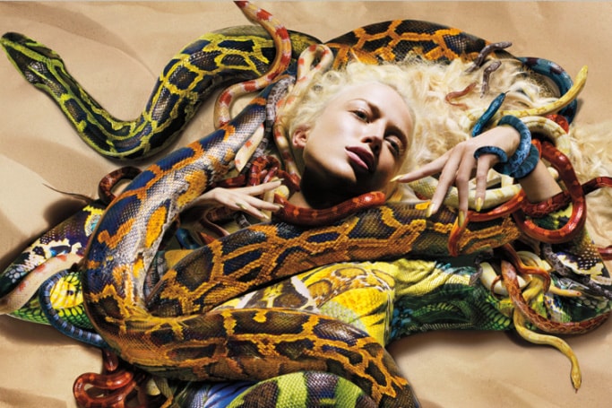 Phillips 拍賣會再創佳績！含 Kate Moss x Supreme 經典作品在內共賣出 300 萬美元