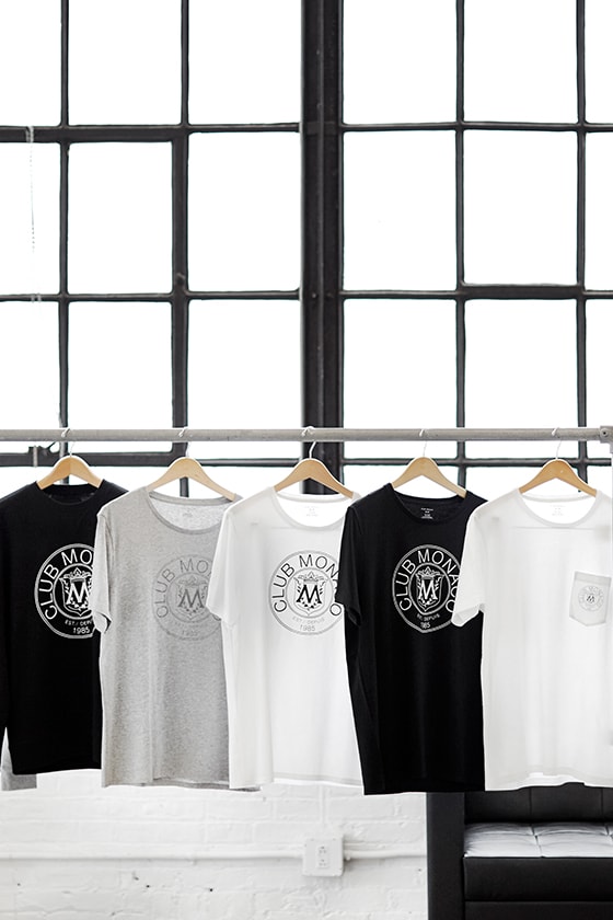 Club Monaco 以品牌經典設計為藍本推出「#ClubThrowback」系列