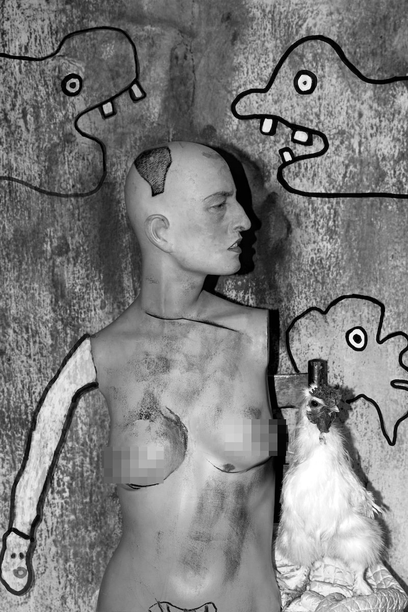 怪奇裸露攝影展「NO JOKE」東京 DIESEL ART GALLERY 好評開催中