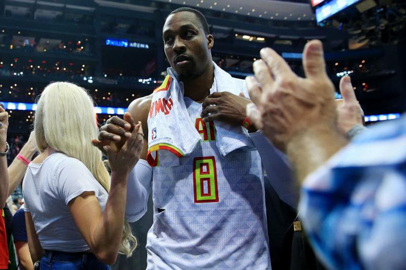 蒙在鼓裡-Dwight Howard 在轉載別人交易消息的同時「被交易」