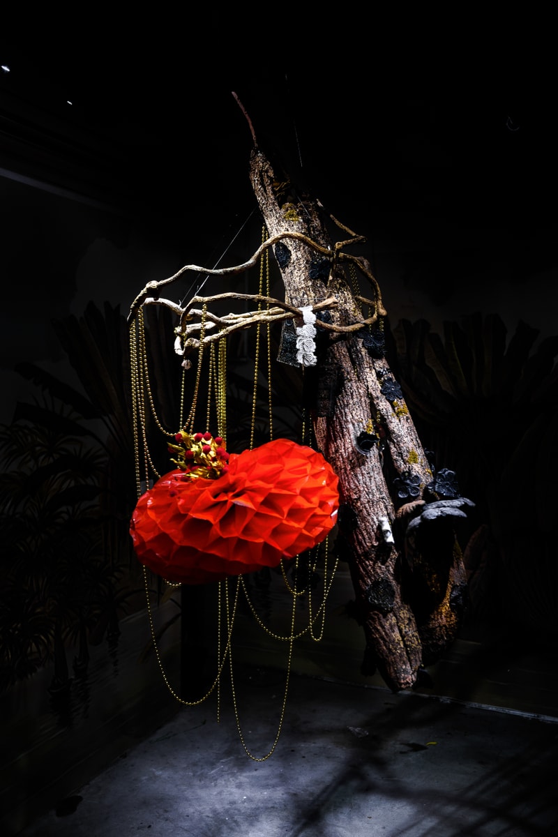 HaoJheLiao 個人品牌首展「人造的人造花 Man-Made Artificial Flowers」