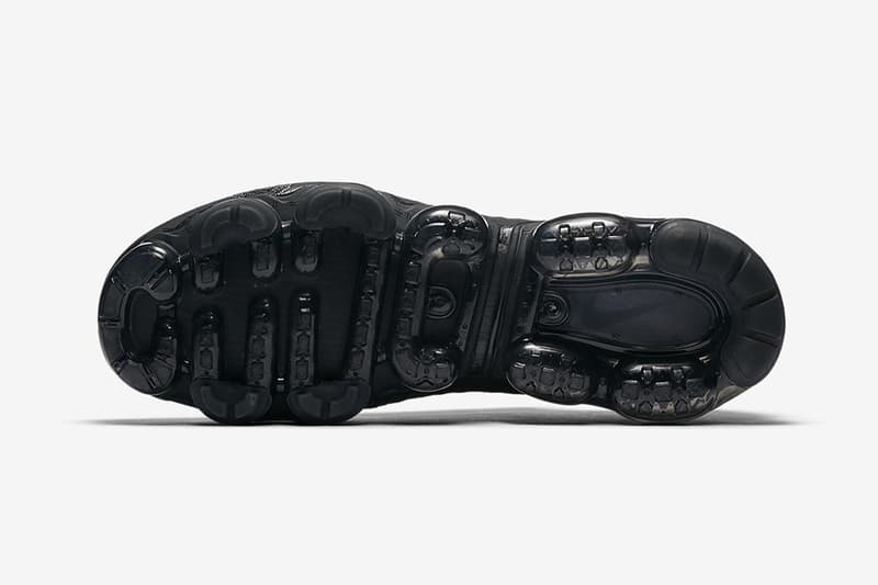 近賞 Nike Air VaporMax 全新「Triple Black」配色