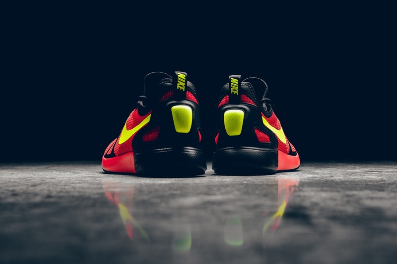 Nike Duel Racer Bright Crimson/Volt