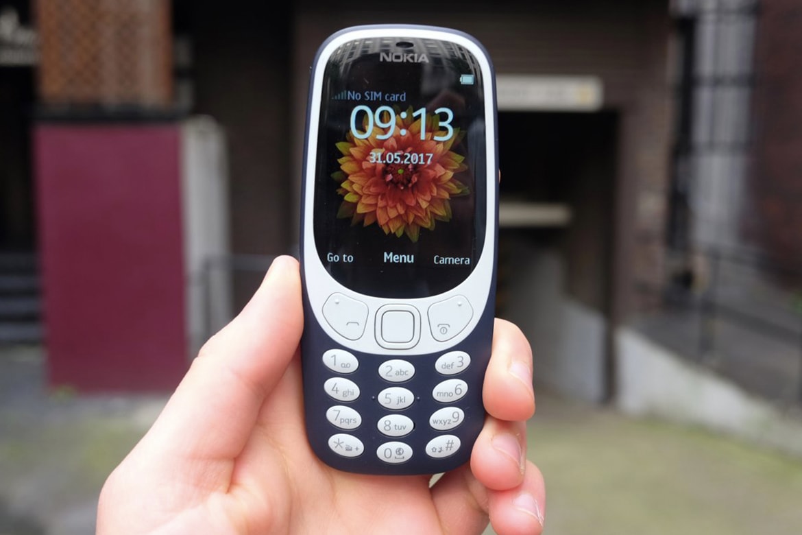 2017 年新版nokia 3310 耐用度測試 hypebeast