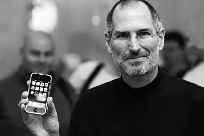 Steve Jobs 與 Microsoft 高管不和速成初代 iPhone！？