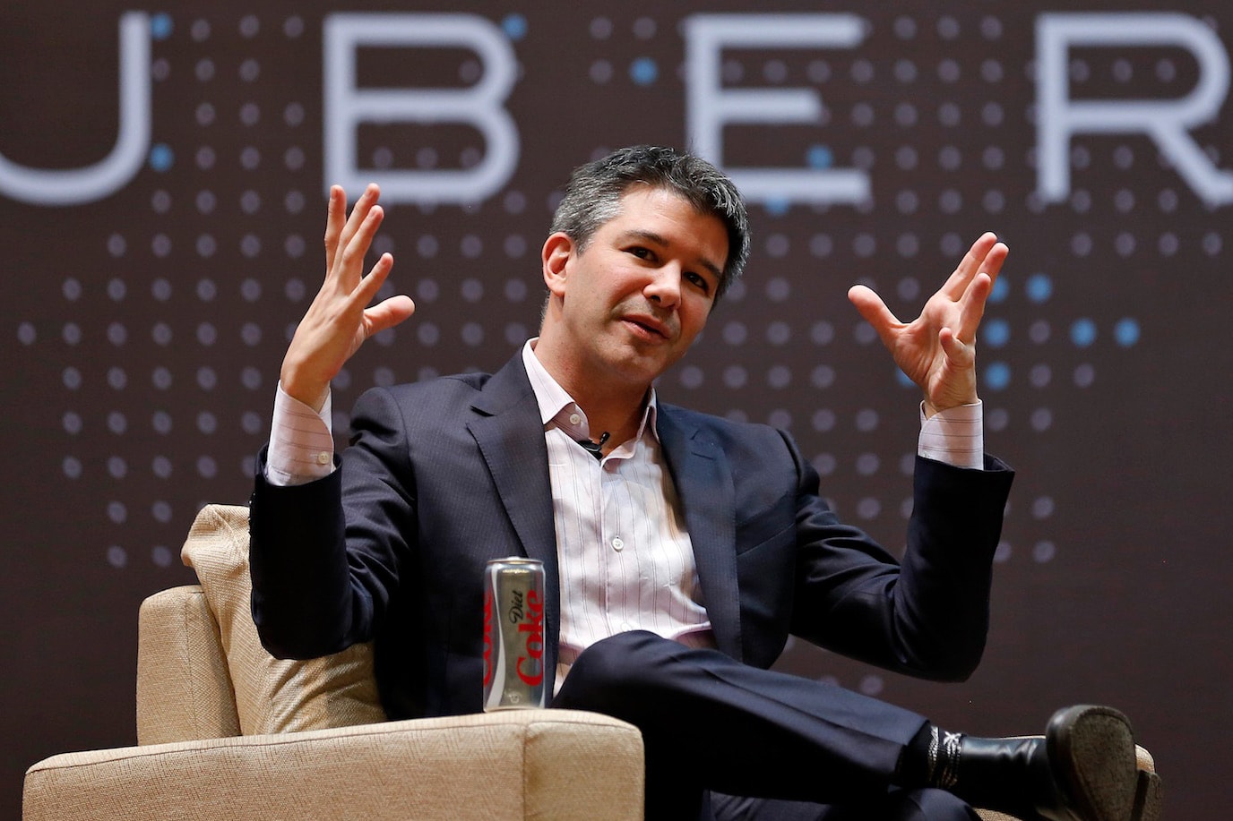 Uber CEO Travis Kalanick 支持員工之間發生性行為？！
