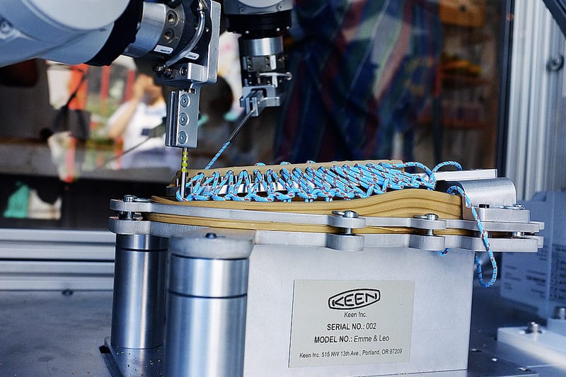 KEEN UNEEKBOT FACTORY STORE－走進「全世界最細小」的製鞋工廠