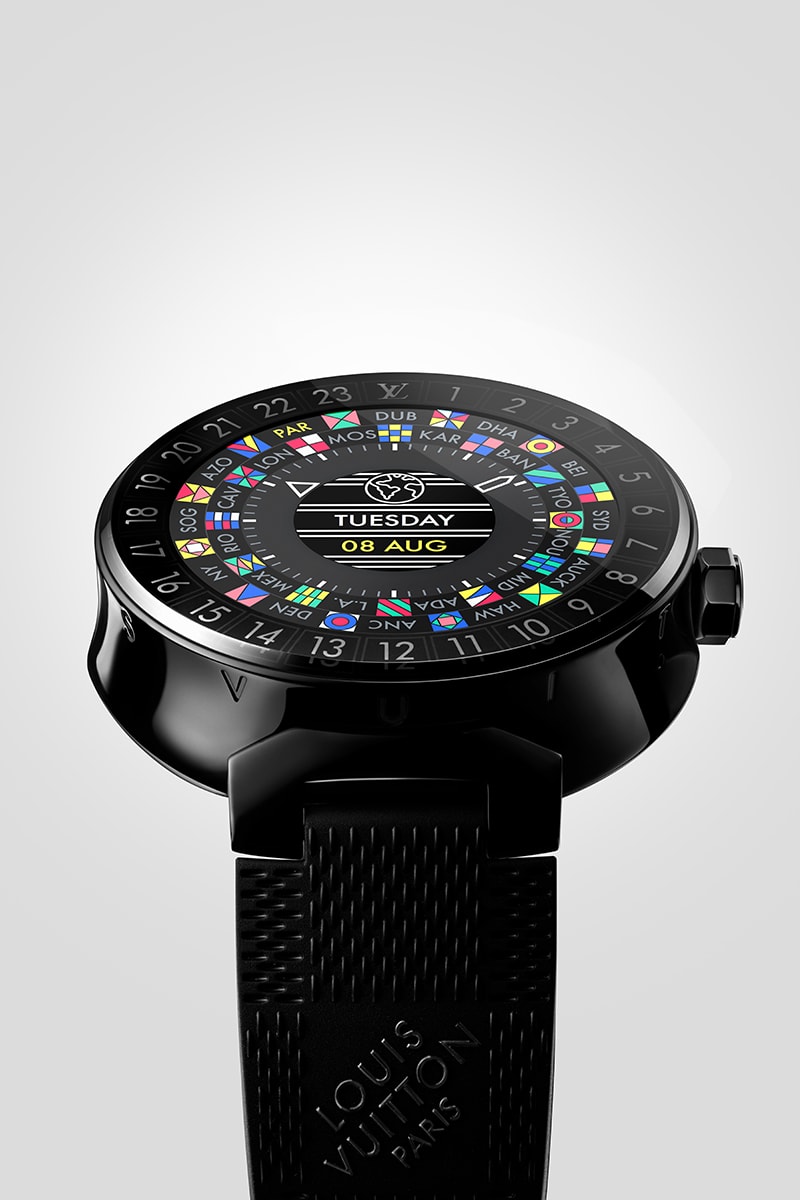 Louis Vuitton 首枚高端智能腕錶系列 Tambour Horizon，配備多項與旅行相關的貼心功能。