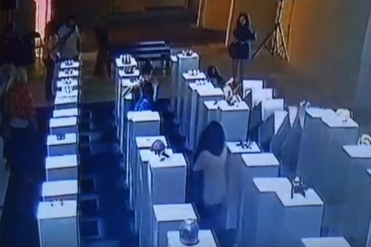 為何一張自拍會讓她損失達 20 萬美元？