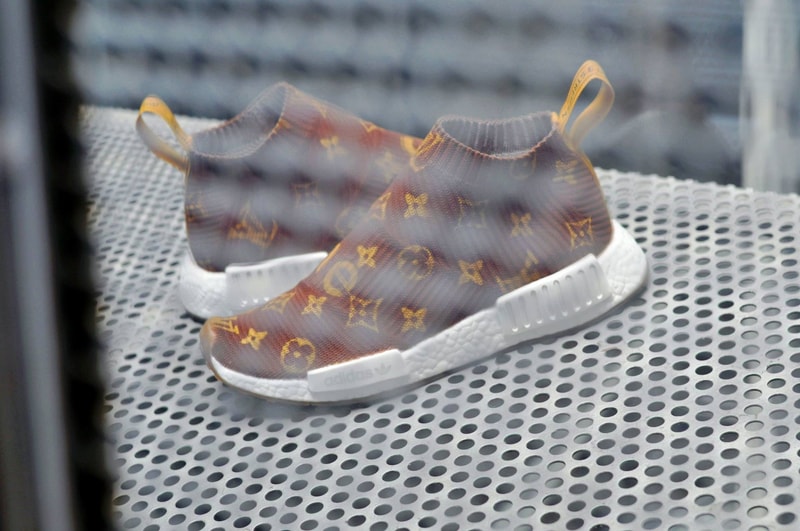 Supreme x Louis Vuitton 聯乘客製版本 NMD CS1 設計