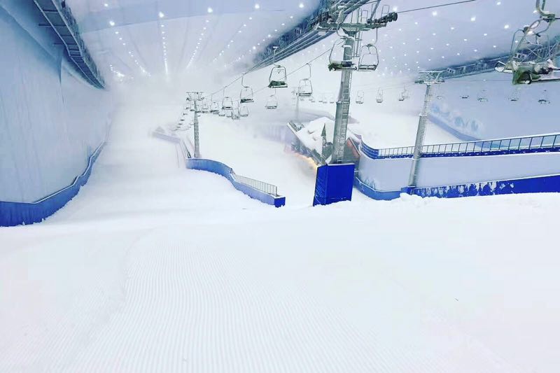 全球最大室內滑雪場於中國哈爾濱正式落成