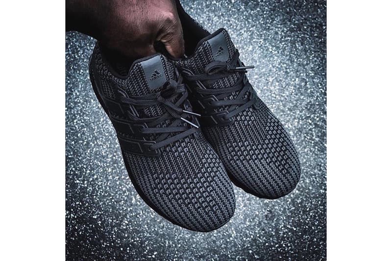 adidas UltraBOOST 4.0 “Triple Black” Detail Look