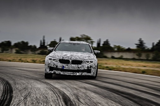 全新 M xDrive 驅動系統加持 – BMW M5 最新前導預告
