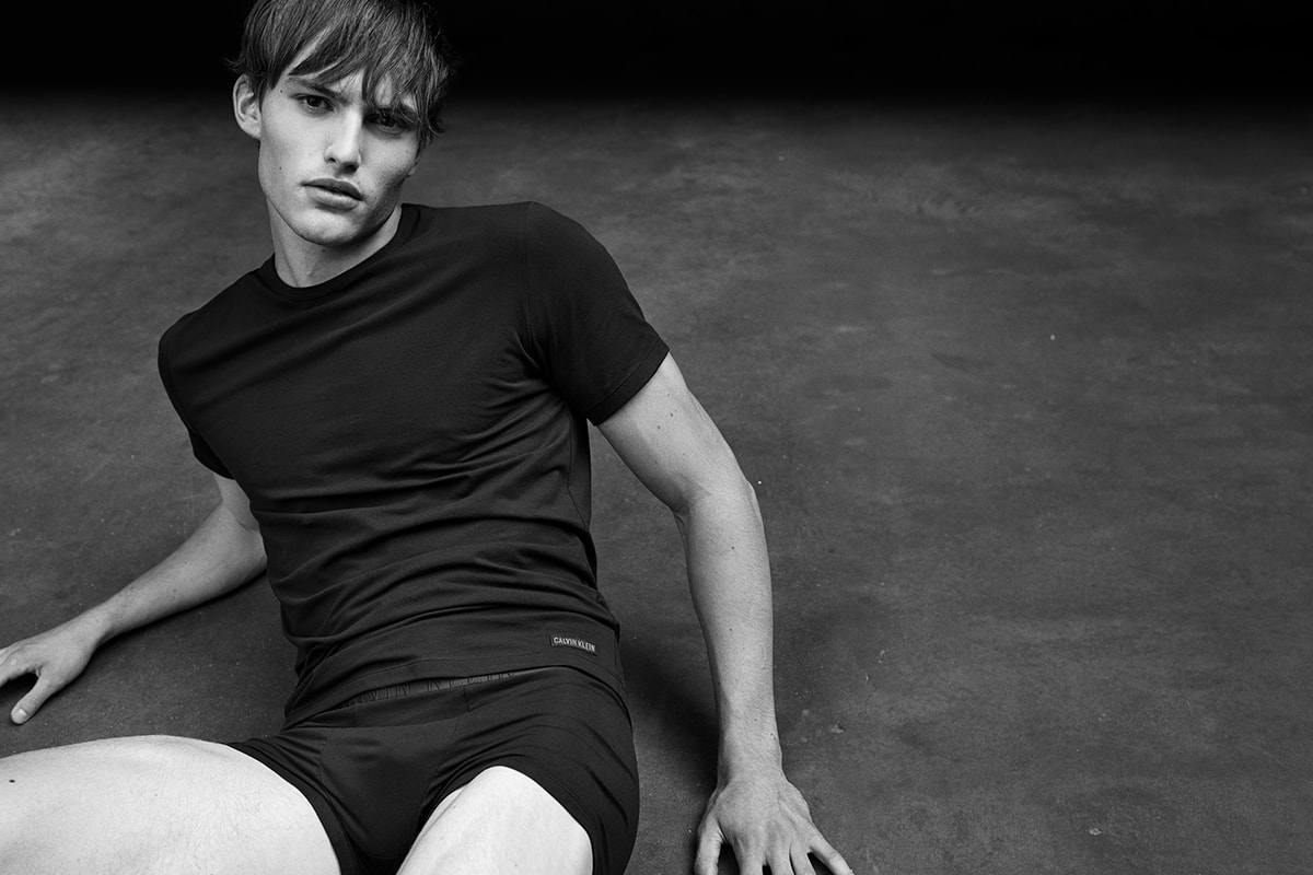 Raf Simons 掌舵下的 Calvin Klein Underwear 2017 年秋季新品