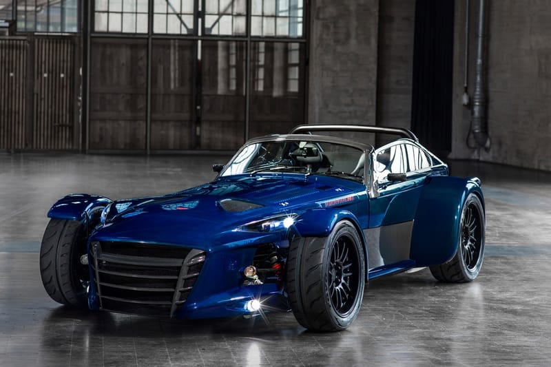 貴族藍調－Donkervoort 交付全碳纖維藍色 D8 GTO RS