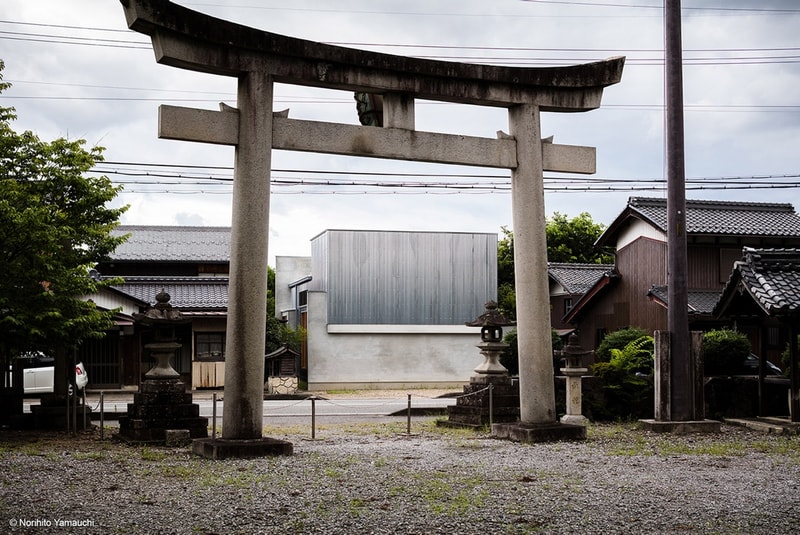 走進 FORM/Kouichi Kimura Architects 為攝影師打造的光能空間