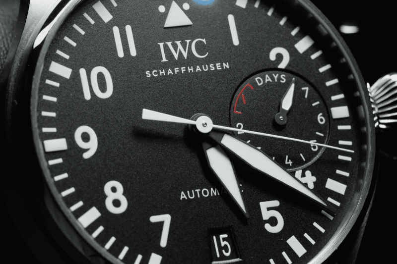 現代都會線條－IWC Big Pilot 5009 之建構美學