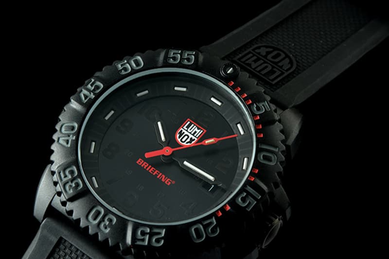 三度聯名－Luminox x BRIEFING 全球限定 250 枚黑魂軍錶