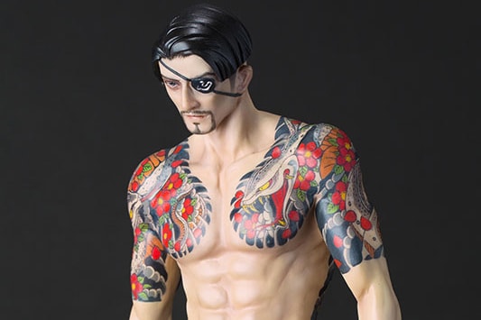 電玩遊戲《人中之龍》推出角色真島吾朗人偶擺設