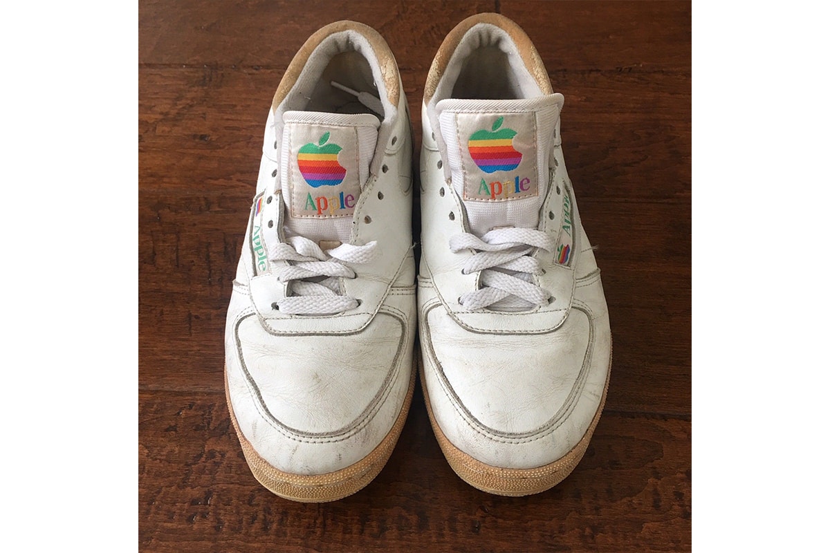「全球唯一」之超激罕 Apple 復古球鞋現正在 eBay 上進行拍賣