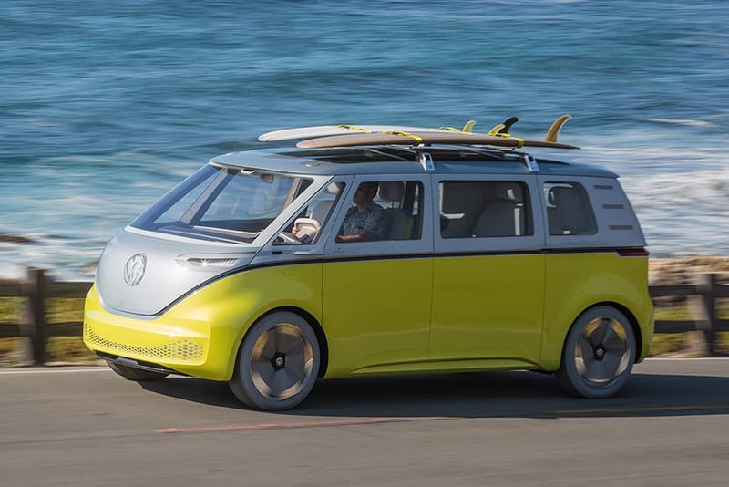 Volkswagen 正式公佈 I.D. Buzz 電動迷你巴士量產計劃