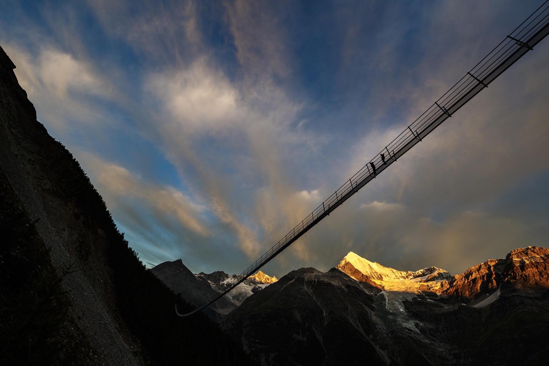 SWISSROPE 打造全球最長吊橋於瑞士落成