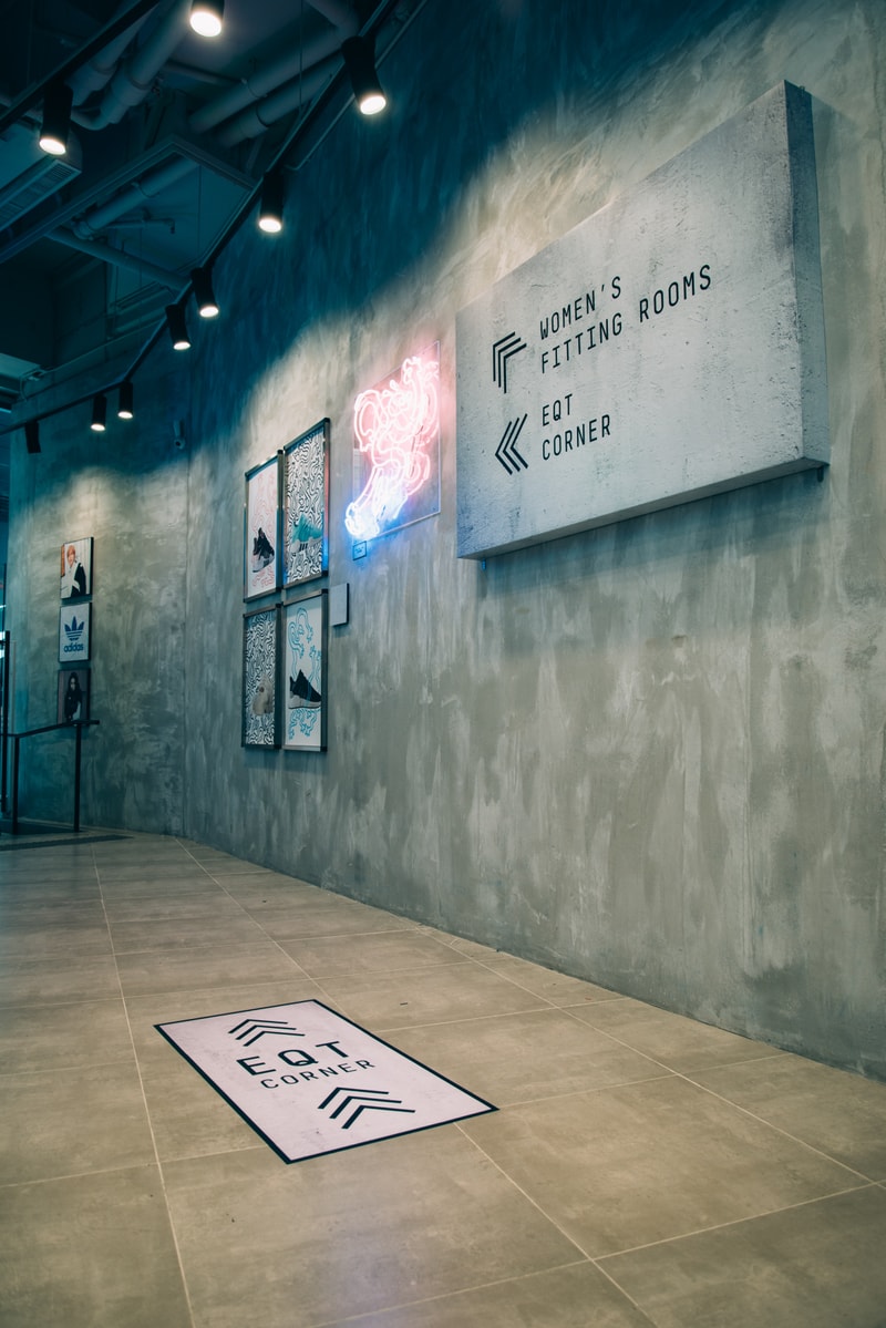 adidas Originals 年度「Everything that is essential. Nothing that is not」企劃找來本地街頭塗鴉藝術家 Lousy 聯乘合作