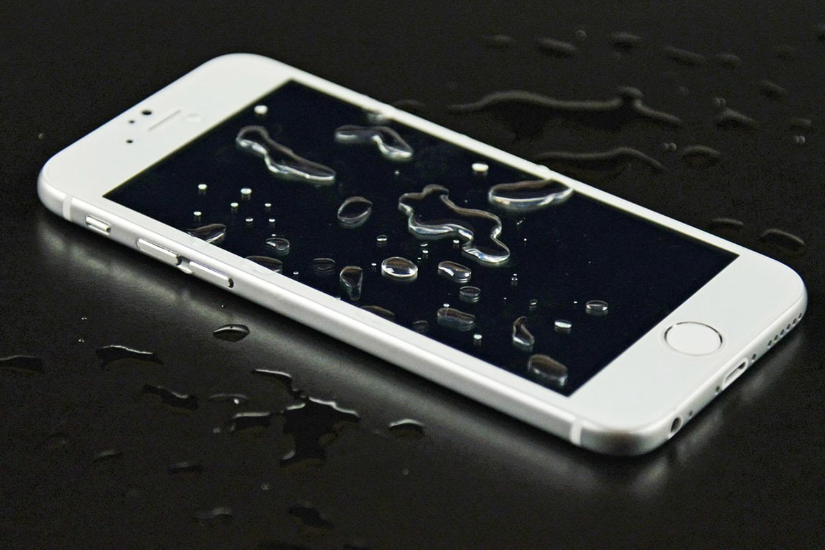 Apple 為因風災浸壞的 iPhone 提供免費維修服務！