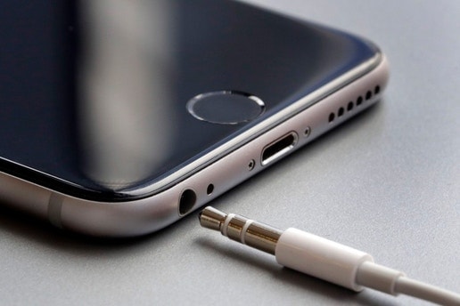 科技達人以 17 個星期為 Apple iPhone 7 加入能正常操作的耳機孔