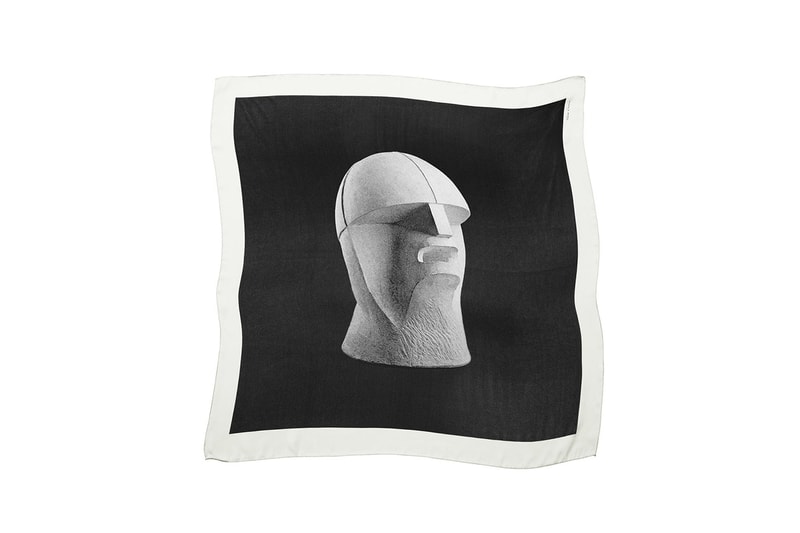 MoMA 為「Items: Is Fashion Modern?」展覽推出限定紀念系列