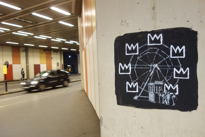 Banksy 最新諷刺畫作出現在倫敦？！