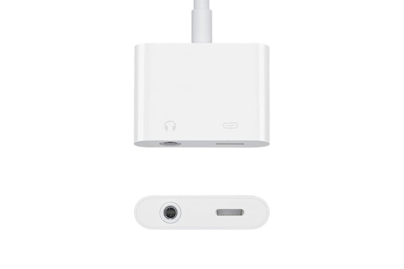 Apple 官方發售具備 Lightning 及 3.5mm 耳機接口的連接器