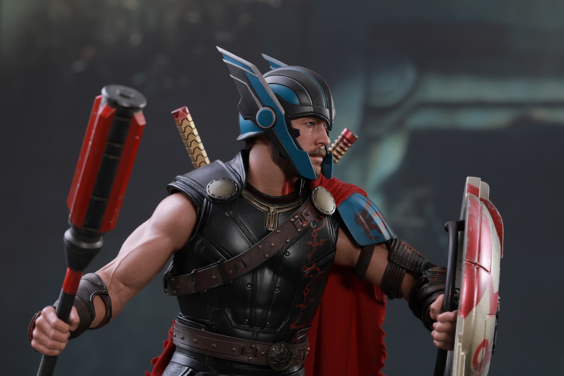 Hot Toys 最新《雷神奇俠 3: 諸神黃昏》Gladiator Thor 1:6 比例珍藏人偶