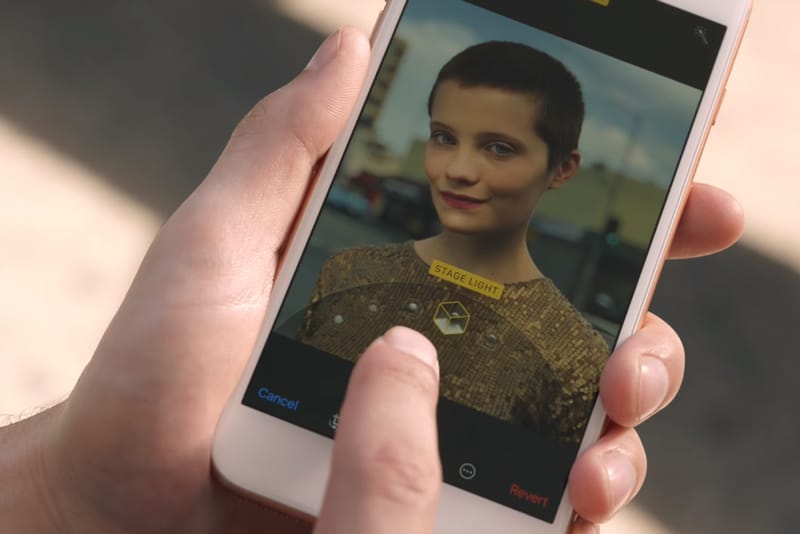 Apple 以影片宣傳 iPhone 8 Plus 配置燈光效果的人像模式