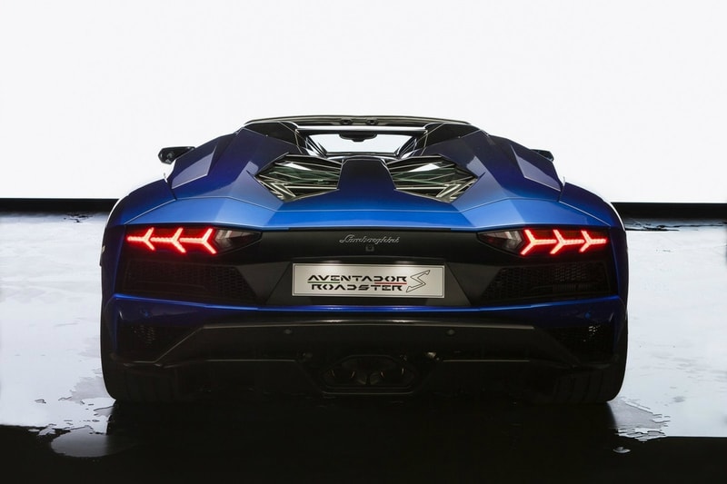 日本限定 Lamborghini 超限量車款 Aventador S Roadster 現身