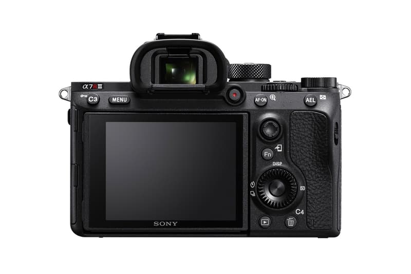 Sony 全新 A7R III 相機登場