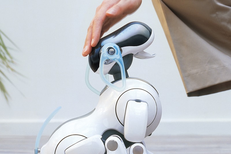 相隔 18 年 - SONY 下月將復活推出新一代 AIBO 機械狗