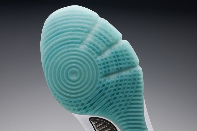 Under Armour 正式發佈 Stephen Curry 全新簽名球鞋 Curry 4 