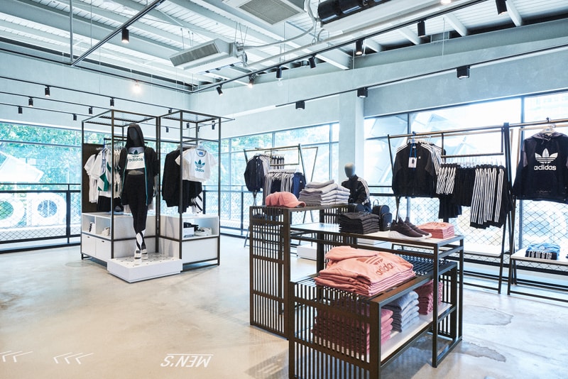 全新駐點 − adidas 開設台中綠園道門市