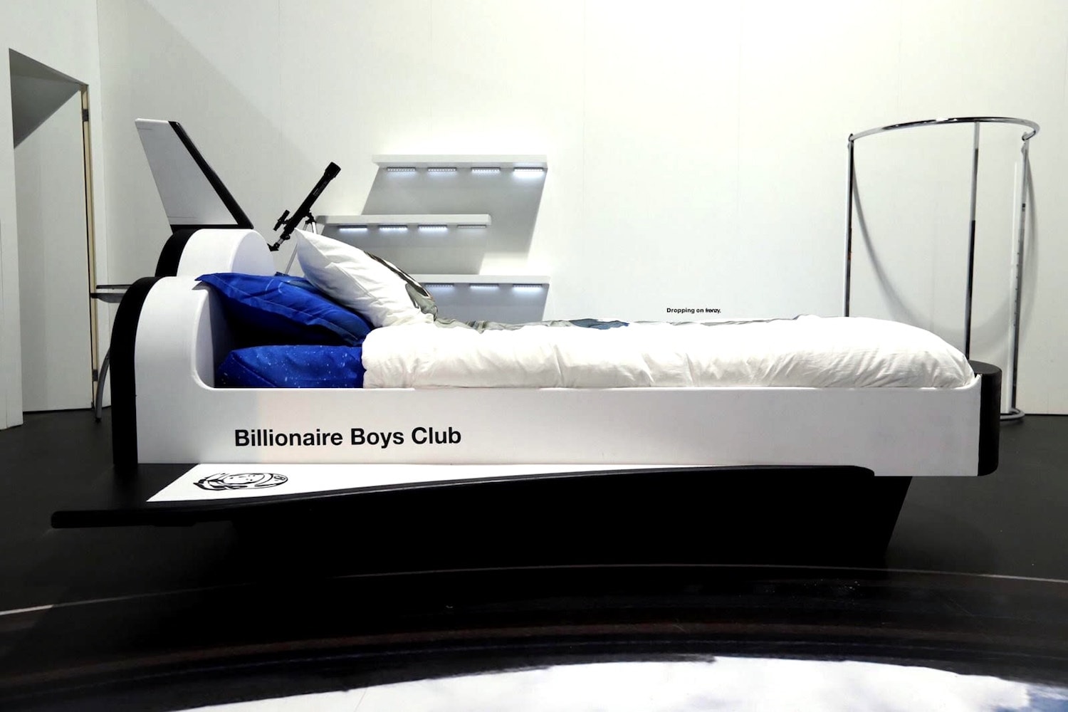 Billionaire Boys Club 飛船造型「太空床」現已正式發售
