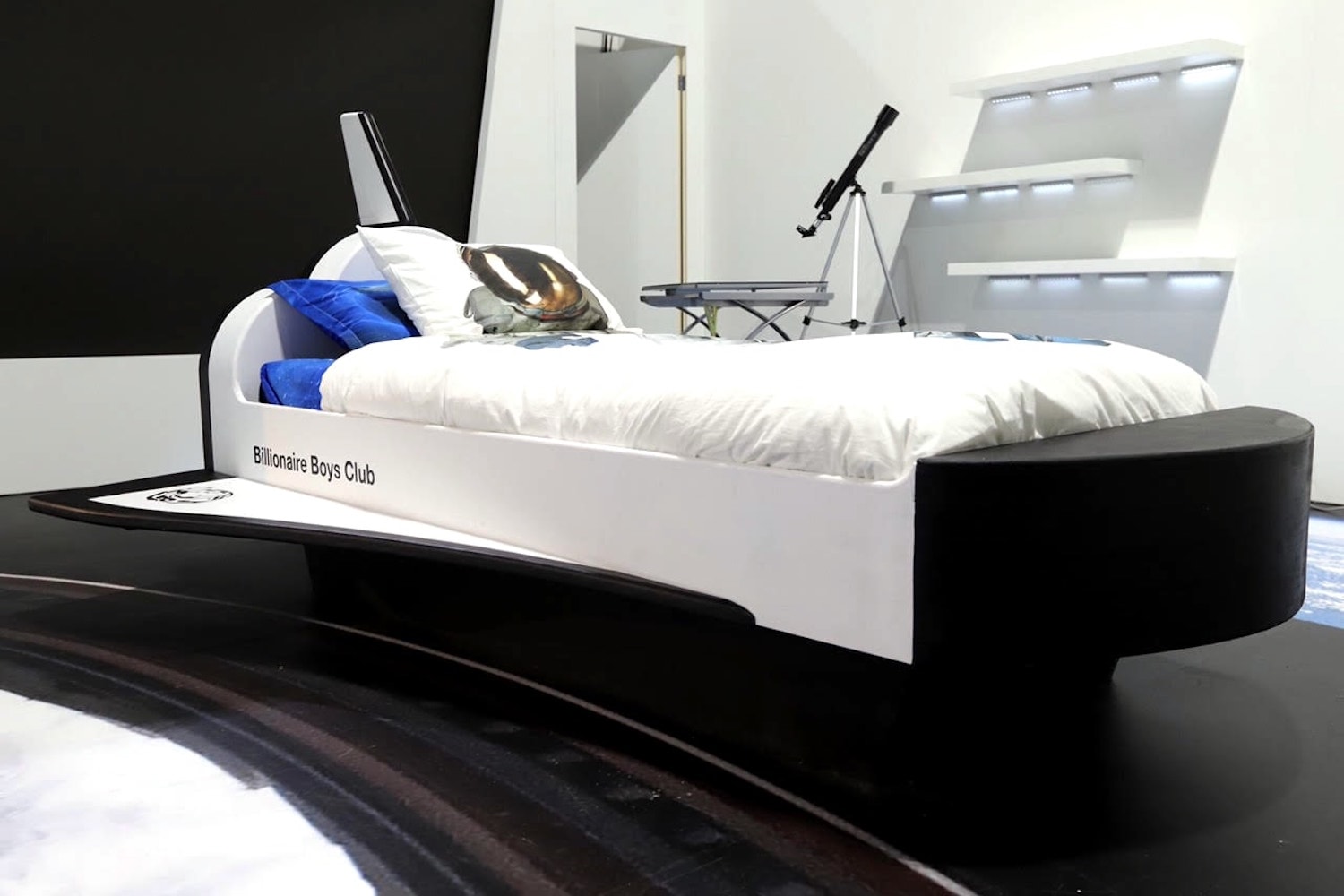 Billionaire Boys Club 飛船造型「太空床」現已正式發售