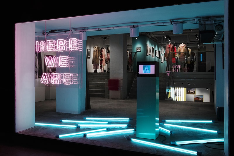 Burberry「Here We Are」攝影展移師香港，並帶來一場 Burberry Acoustic 音樂會