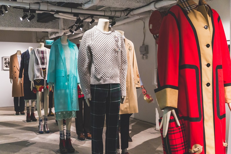 走進 BURBERRY「Here We Are」現場，參與一趟結合時尚、攝影與音樂的藝術之旅
