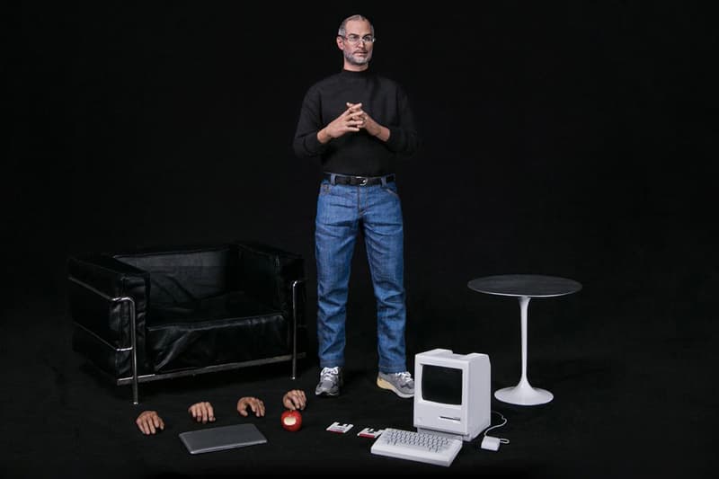 放在家供奉－官方授權超像真 Steve Jobs Figure