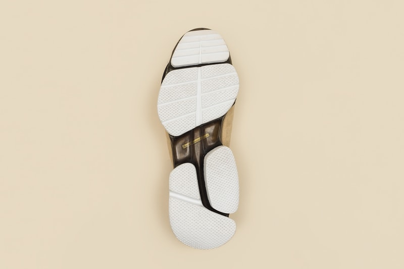 搶先預覽 Vetements x Reebok 全新聯乘 Sock Runner 鞋款