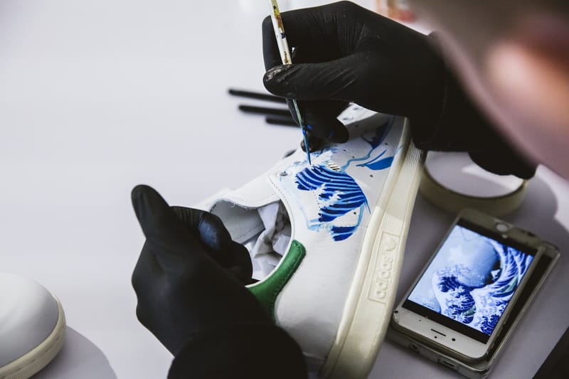 手繪藝術 - Daniel Cordas 親手為你訂製個人化服飾球鞋