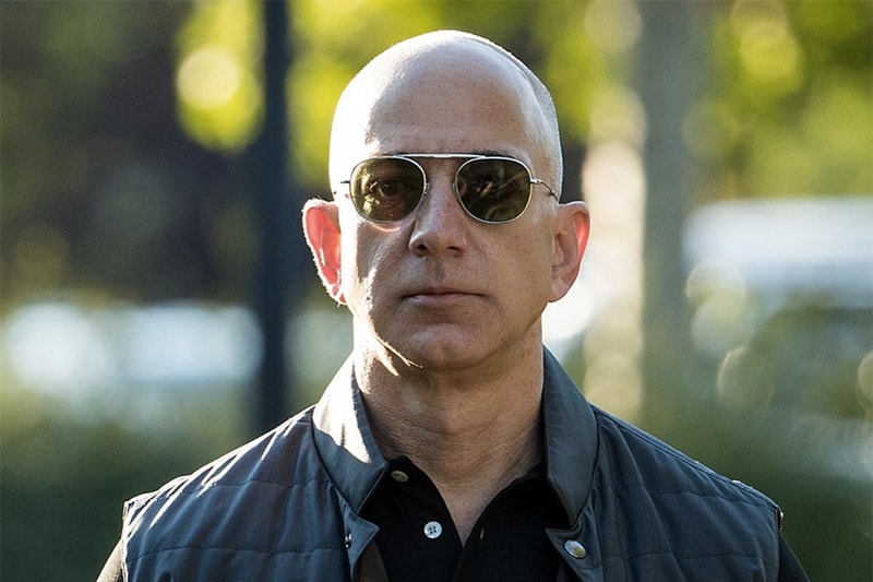 史上第二人！Jeff Bezos 在 Black Friday 後身家正式突破 1000 億！