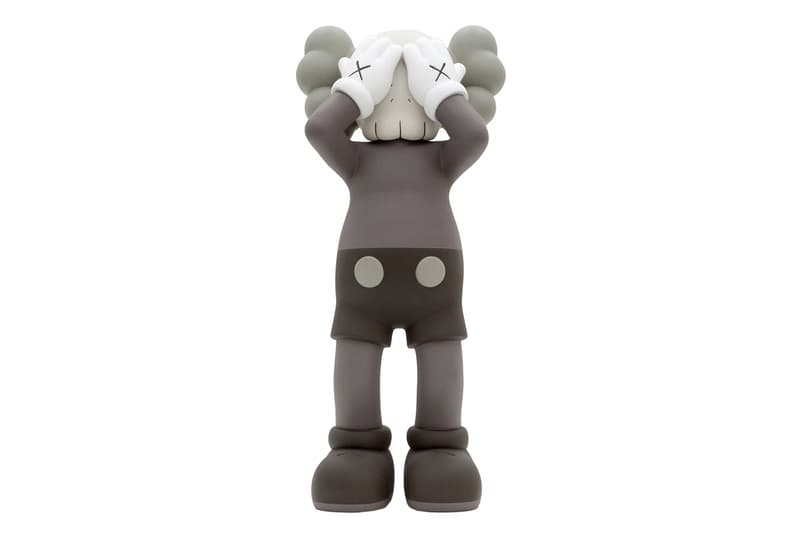 KAWS「At This Time」Companion 銅像目前正在拍賣當中