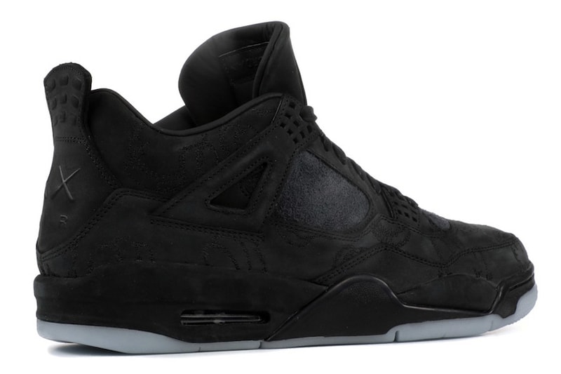 本月降臨？KAWS X Air Jordan 4 黑色版本細節近覽